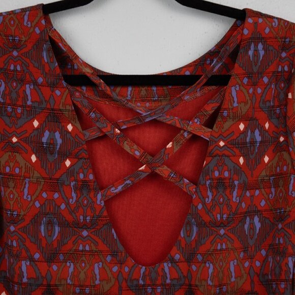 Basically Me red abstract print shift dress-S - Picture 5 of 7